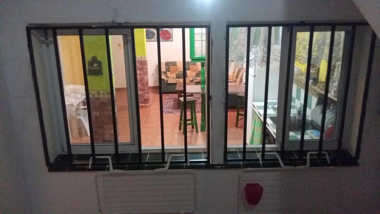 Habitacion Matrimonial En Un Bajo Bano Compartido Areas Compartidas Abades  ภายนอก รูปภาพ