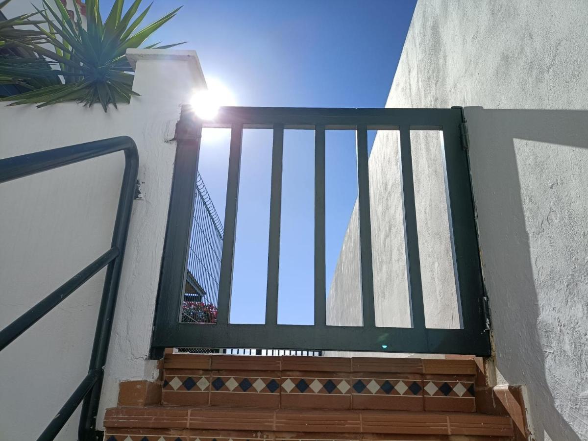 Habitacion Matrimonial En Un Bajo Bano Compartido Areas Compartidas Abades  ภายนอก รูปภาพ