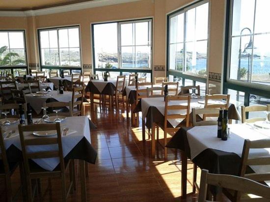 Habitacion Matrimonial En Un Bajo Bano Compartido Areas Compartidas Abades  ภายนอก รูปภาพ