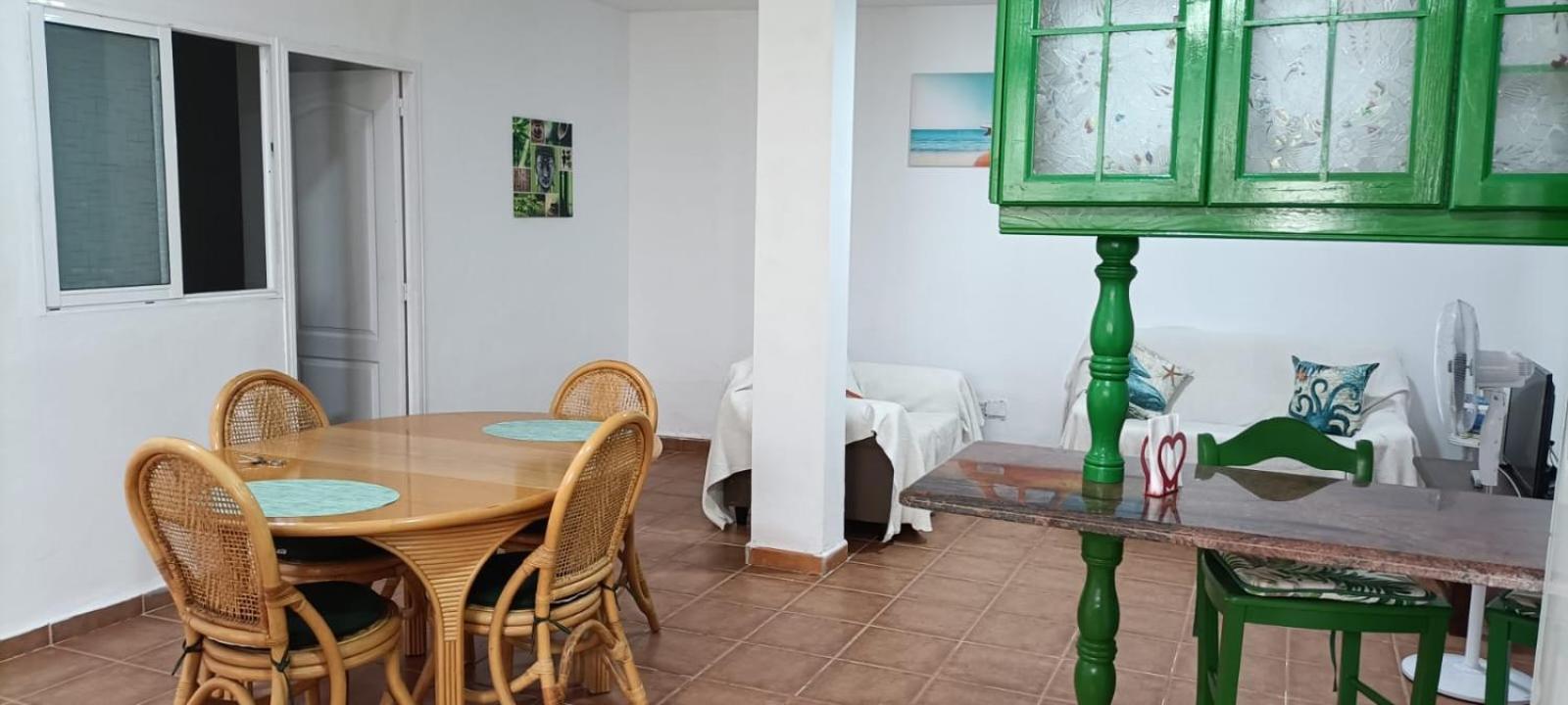 Habitacion Matrimonial En Un Bajo Bano Compartido Areas Compartidas Abades  ภายนอก รูปภาพ