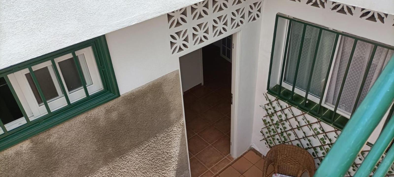 Habitacion Matrimonial En Un Bajo Bano Compartido Areas Compartidas Abades  ภายนอก รูปภาพ