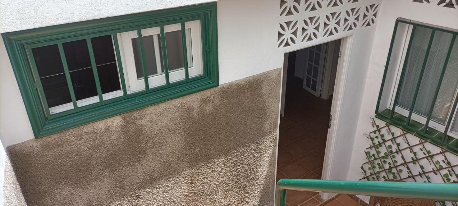 Habitacion Matrimonial En Un Bajo Bano Compartido Areas Compartidas Abades  ภายนอก รูปภาพ