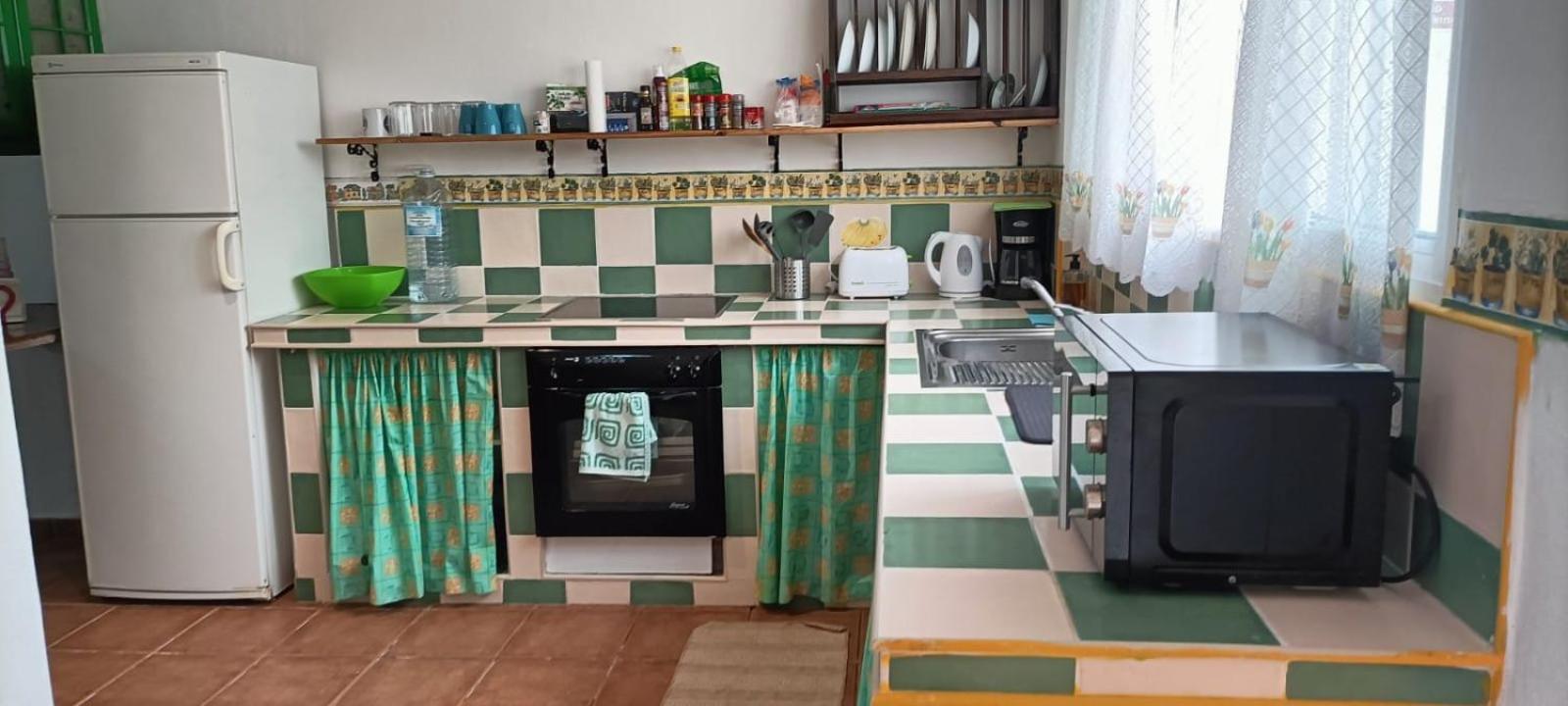 Habitacion Matrimonial En Un Bajo Bano Compartido Areas Compartidas Abades  ภายนอก รูปภาพ