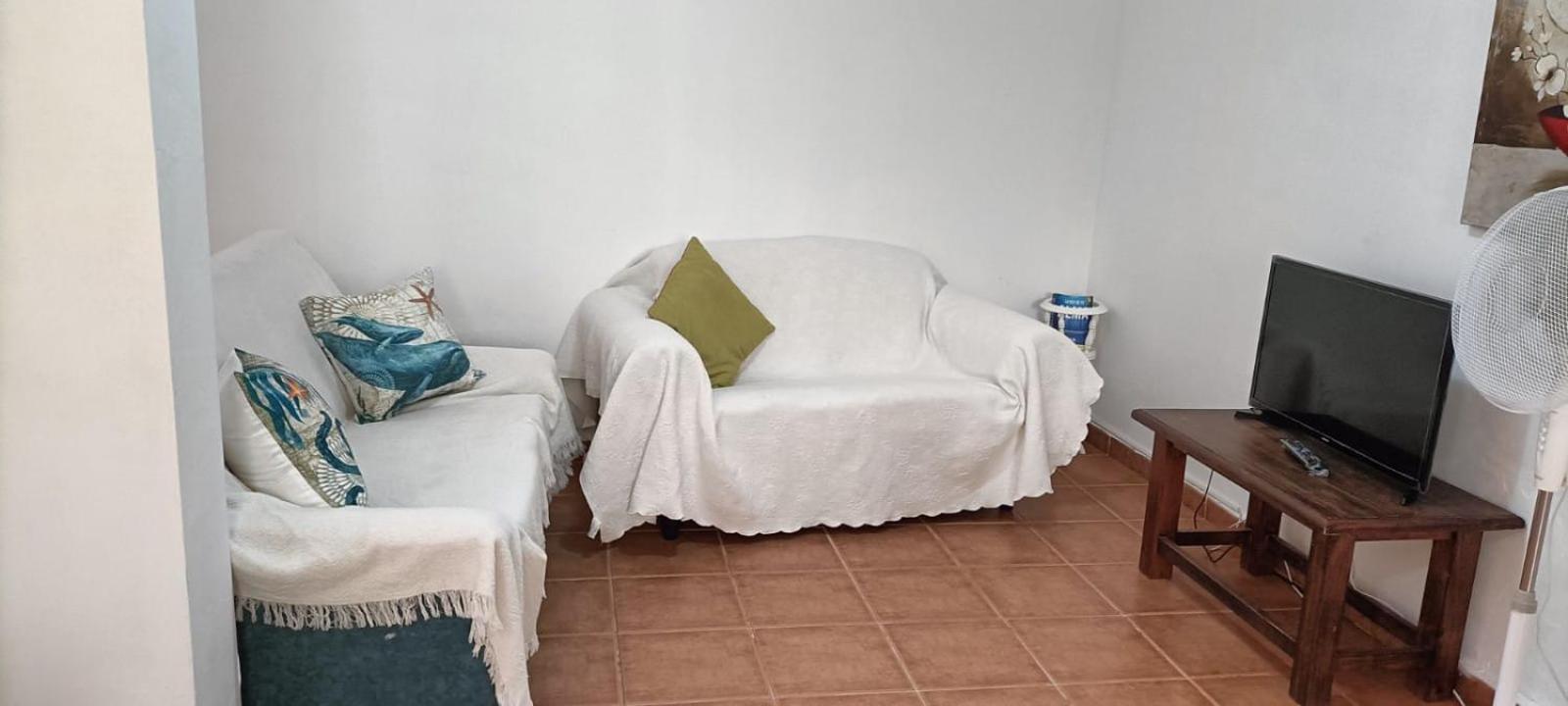Habitacion Matrimonial En Un Bajo Bano Compartido Areas Compartidas Abades  ภายนอก รูปภาพ